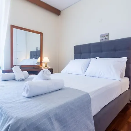 Stella's Apartment,kanoni